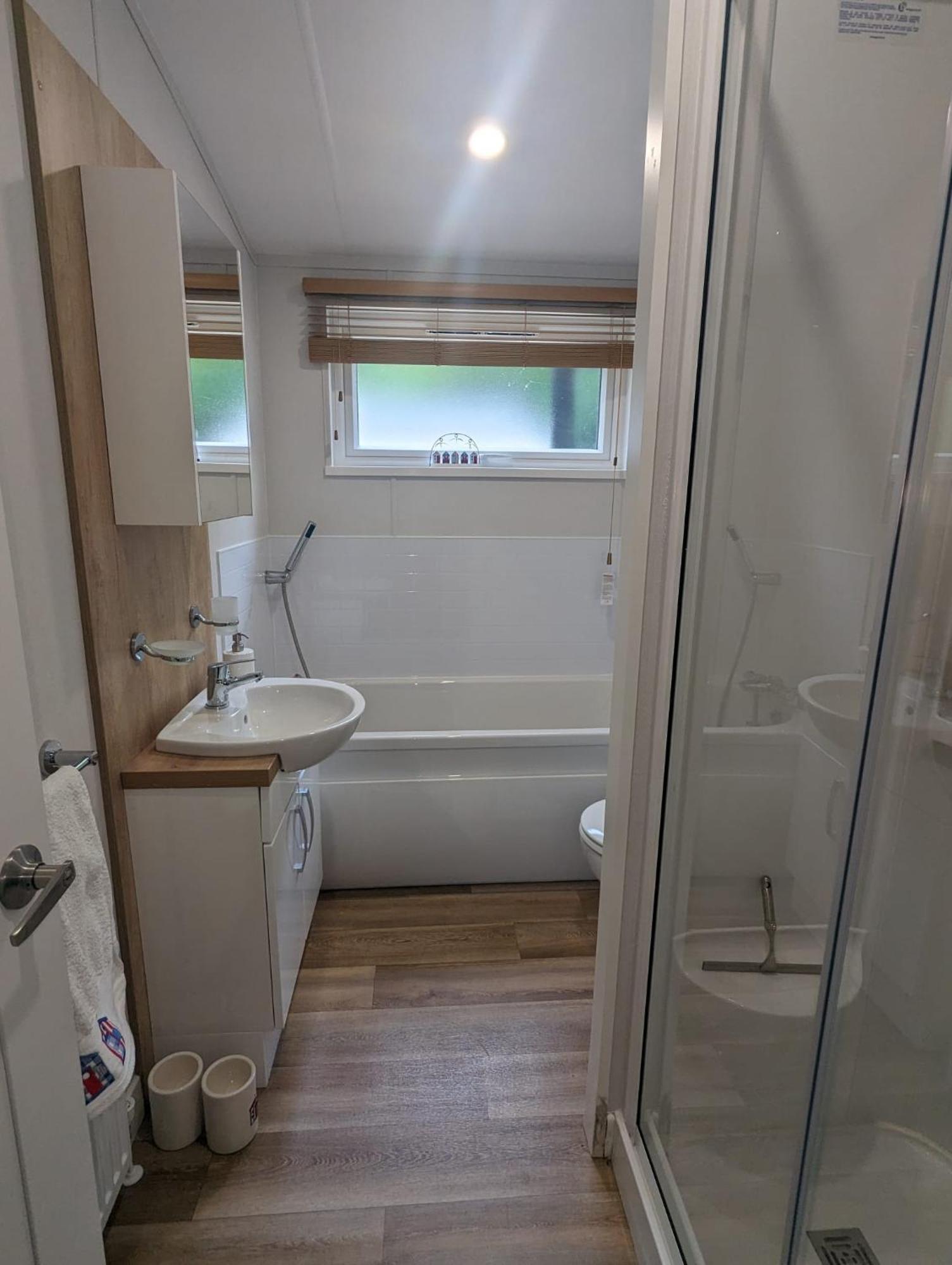 Luxury Stunning Sensation Lodge On 5 Star Shorefield Country Park New Forest Entertainment And Leisure Passes Included Milford on Sea Exterior photo